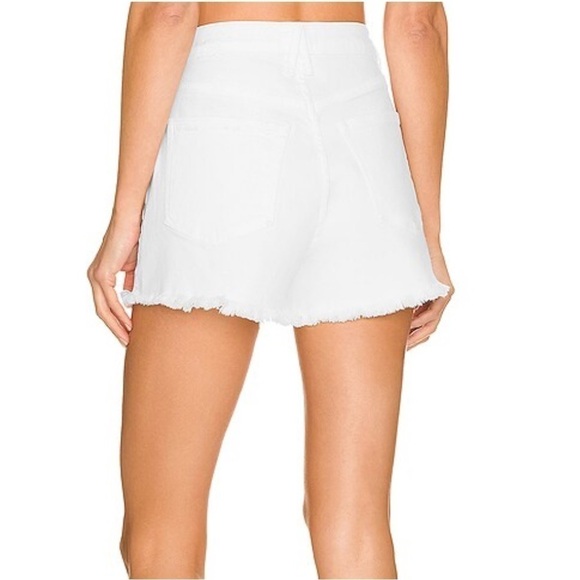 Good AMERICAN Good '90s Short in White size 2/26 new - Picture 2 of 14